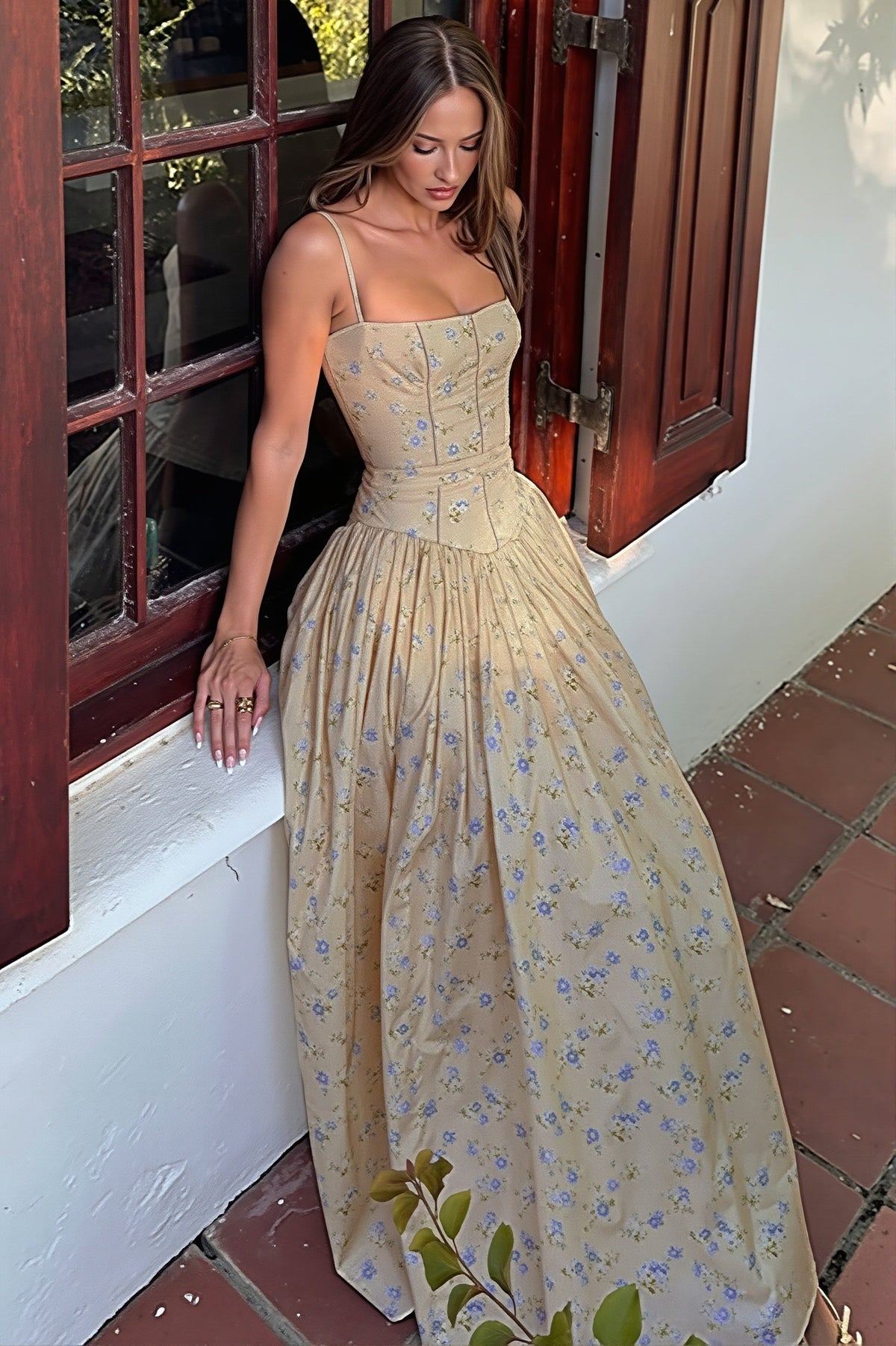 Vintage-Floral Cami Slim Maxi Dress