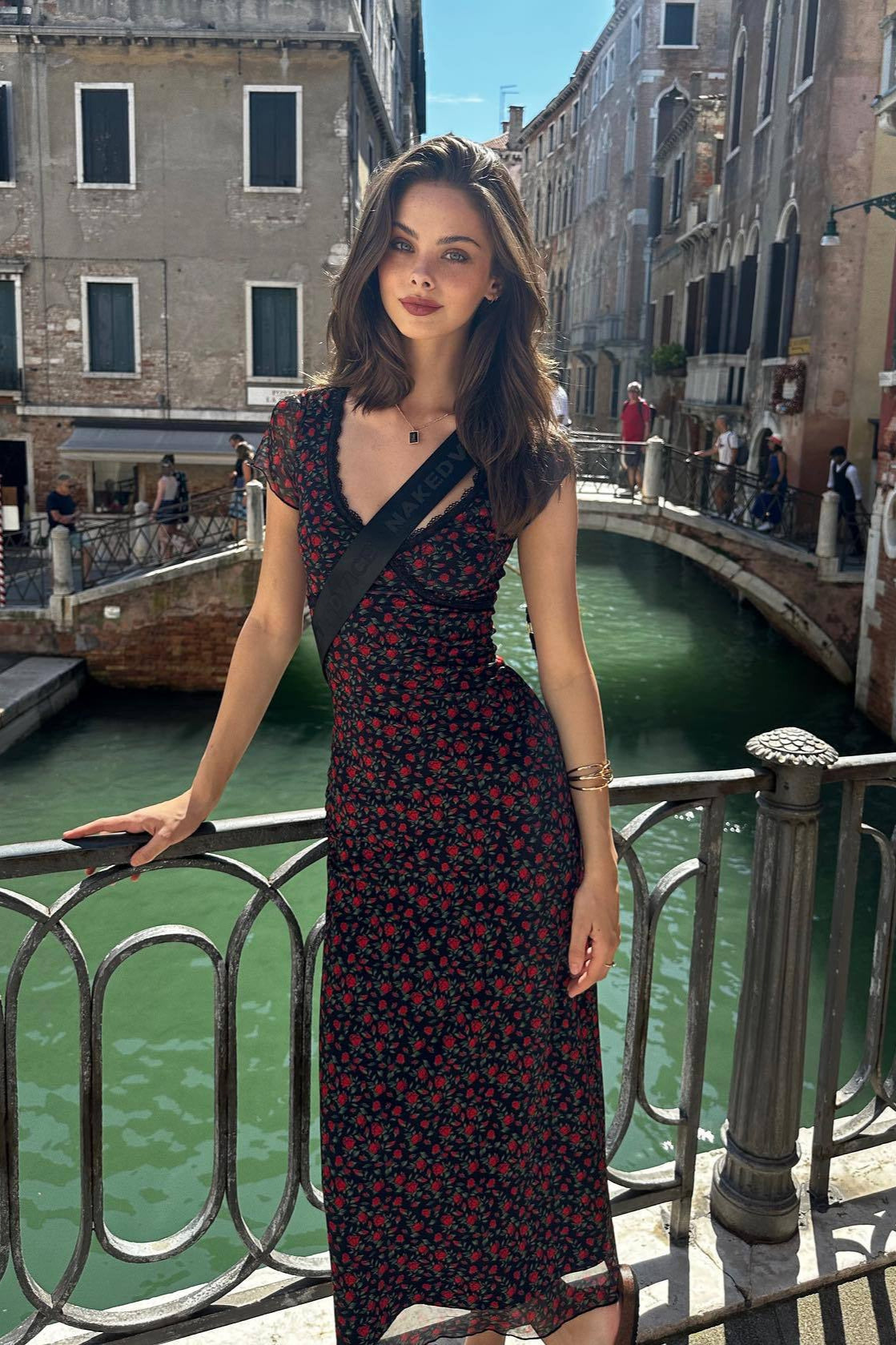 Black-Rose Floral Bodycon Dress