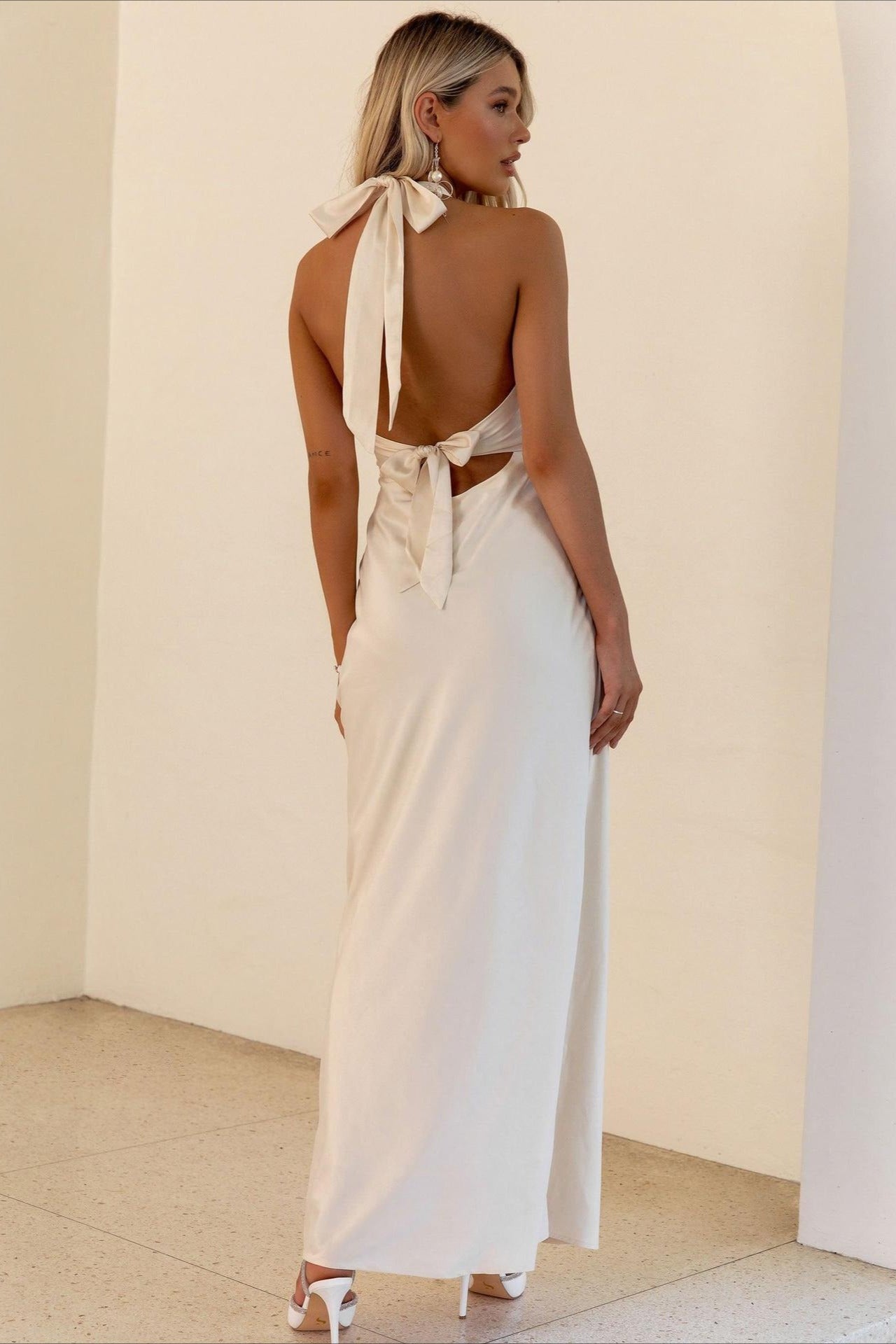 Solid V-Neck Slim Maxi Dress