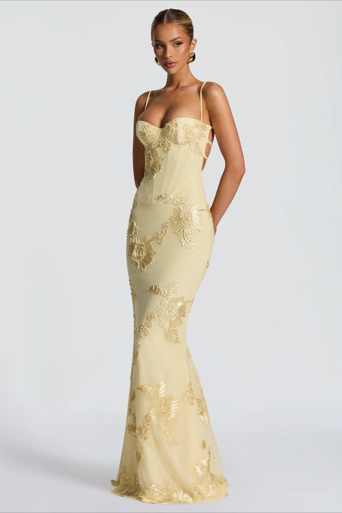 3D-Applique Tie-Back Prom Dress