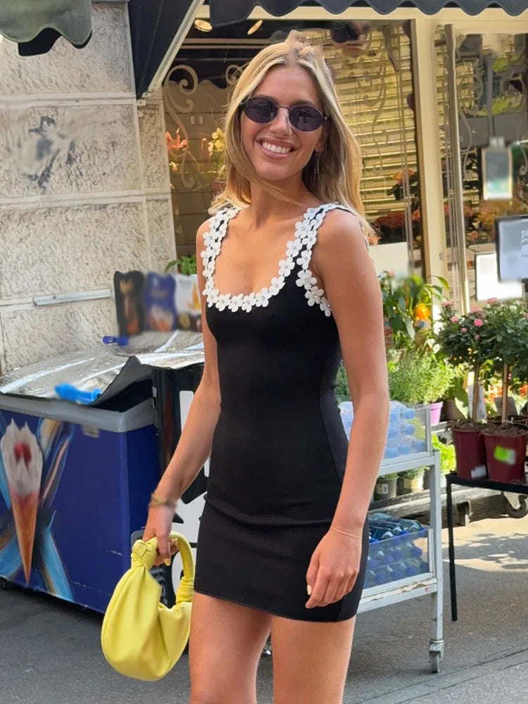 Square-Collar Backless Slim Dress
