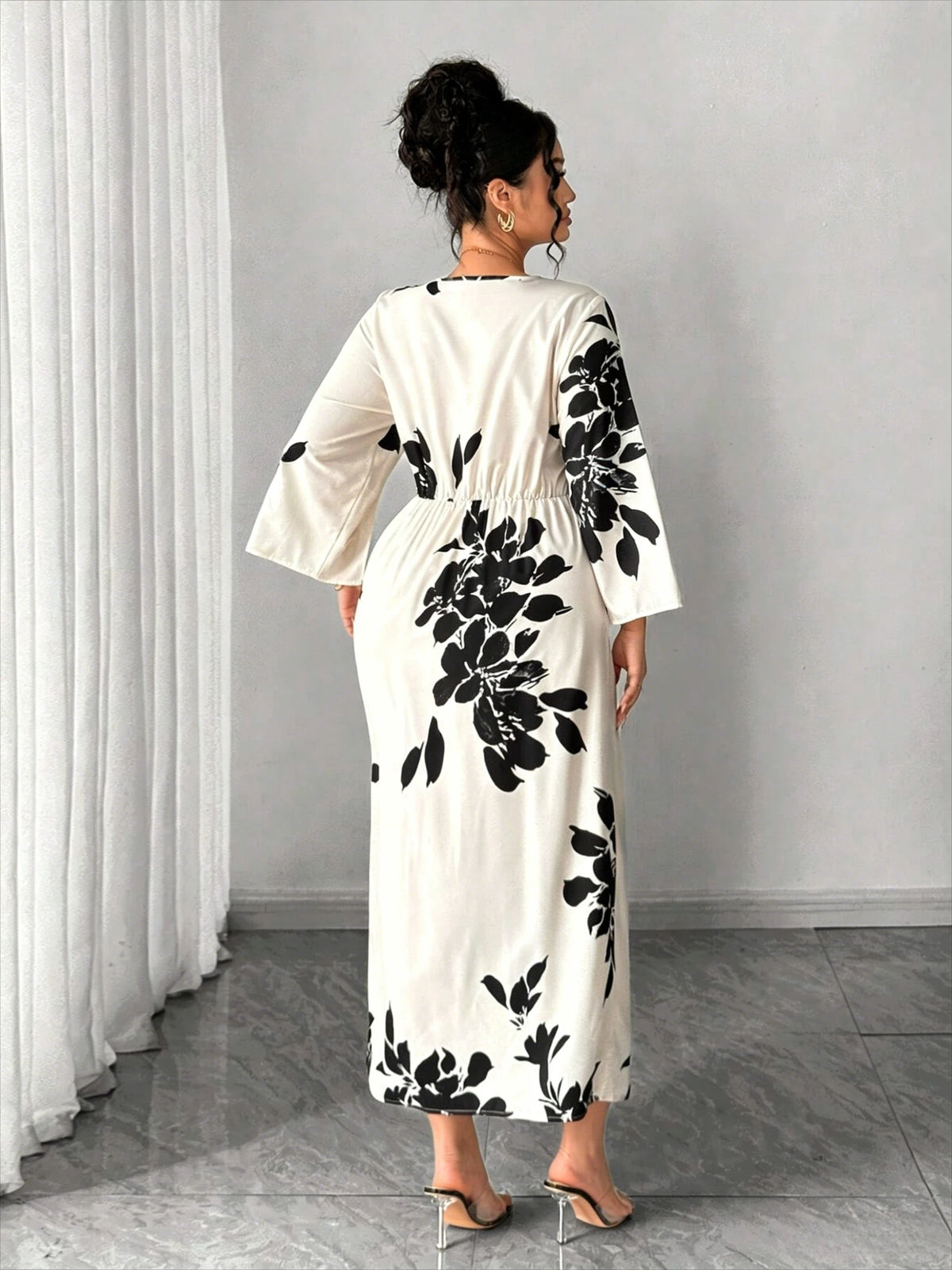 Printed Split-Cuff Slim Dress